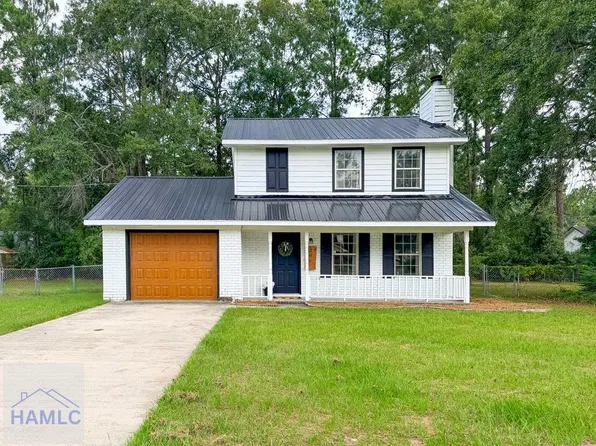 205 Pamela Dr, Allenhurst, GA 31301