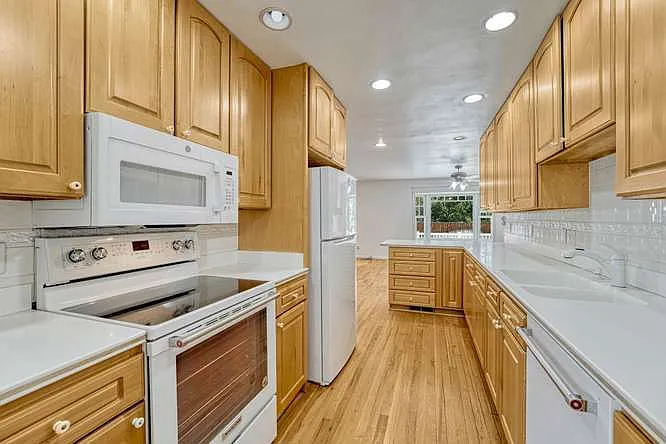 5475 E Atlantic Pl — Photo 13