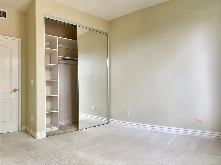 281 Mesa Dr — Photo 12