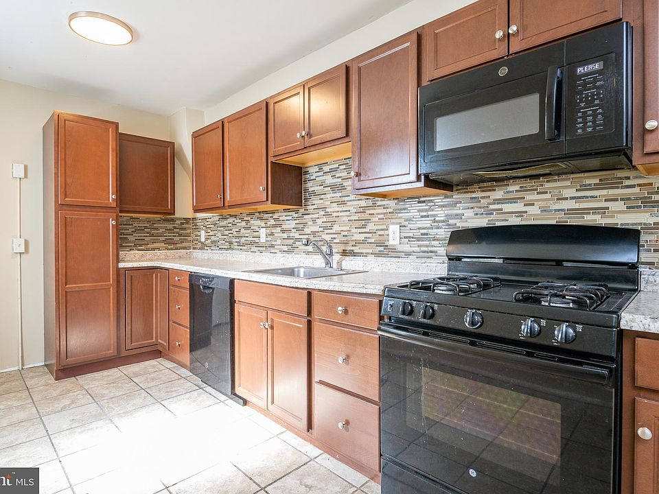 524 S 14 1 2 St Reading Pa 19602 Zillow