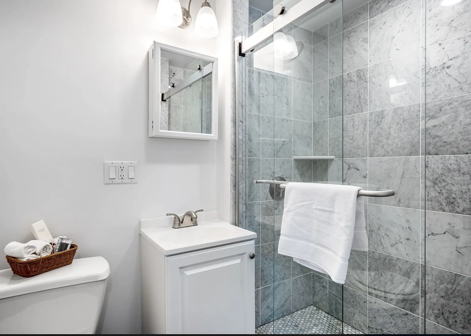 1 bed, 9999 sqft, $3,600 — Photo 3