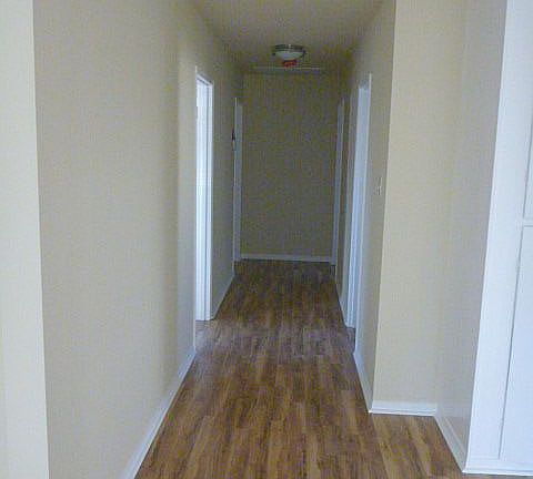 3rd image of 4063 W 166th St