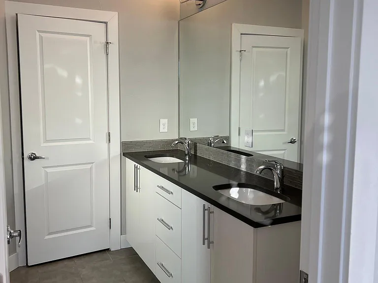 3516 W 17th Ave — Photo 13