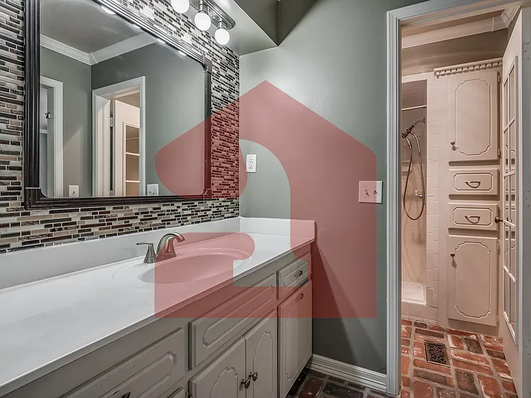 5313 NW 110th St — Photo 35