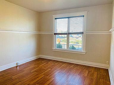 3rd image of 1002 Earnest S Brazill St APT 2