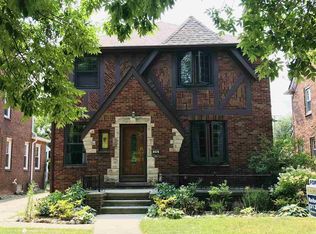 375 McMillan Rd, Grosse Pointe Farms, MI 48236