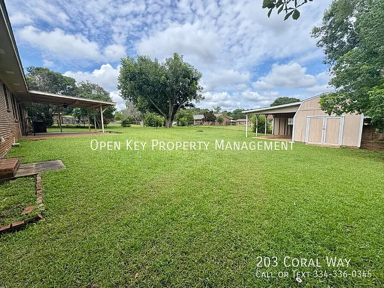 203 Coral Way — Photo 20