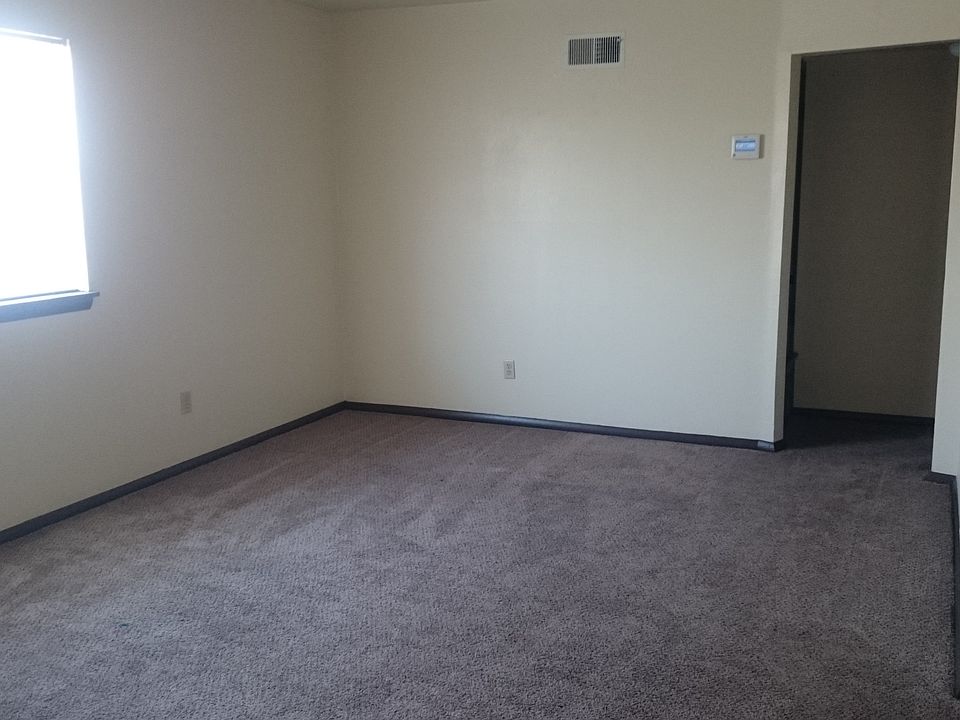 1st image of 4316 Vfw Dr APT 21