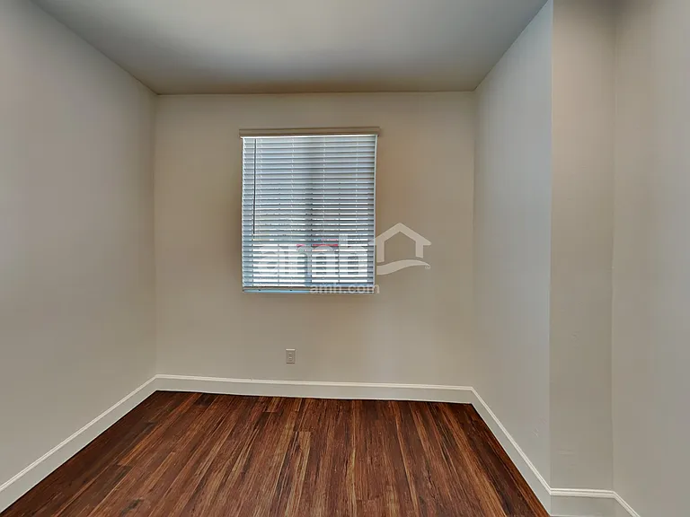2980 N Vigo Ave — Photo 6