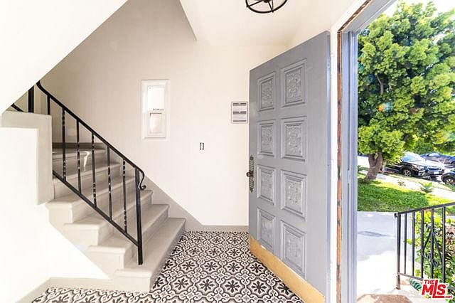 1st image of 826 S Curson Ave