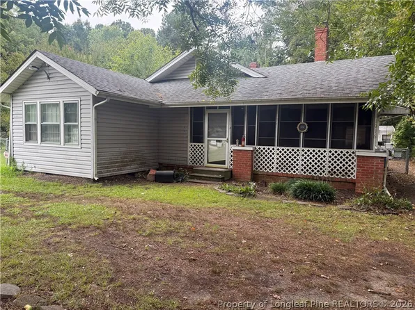 1916 Sapona Rd, Fayetteville, NC 28312