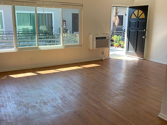 3rd image of 325 N Howard St #16