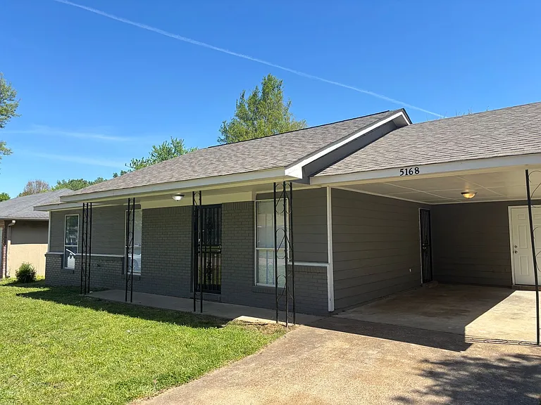 5168 Corkwood Dr — Photo 2