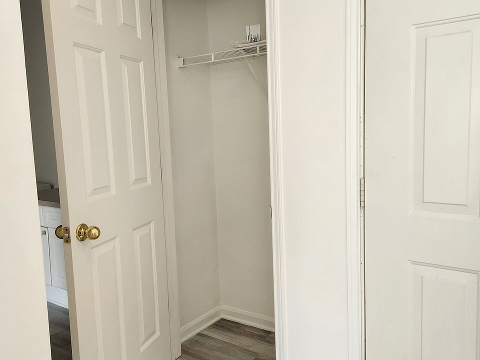 1st image of 587 Water St #587