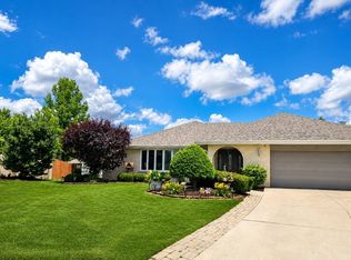 12817 S Surrey Ct, Palos Park, IL 60464