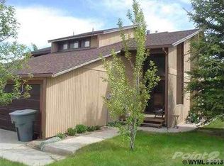 215 Marble Dr, Evanston, WY 82930