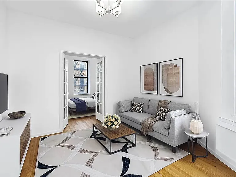 221 E 85th St #20 — Photo 1