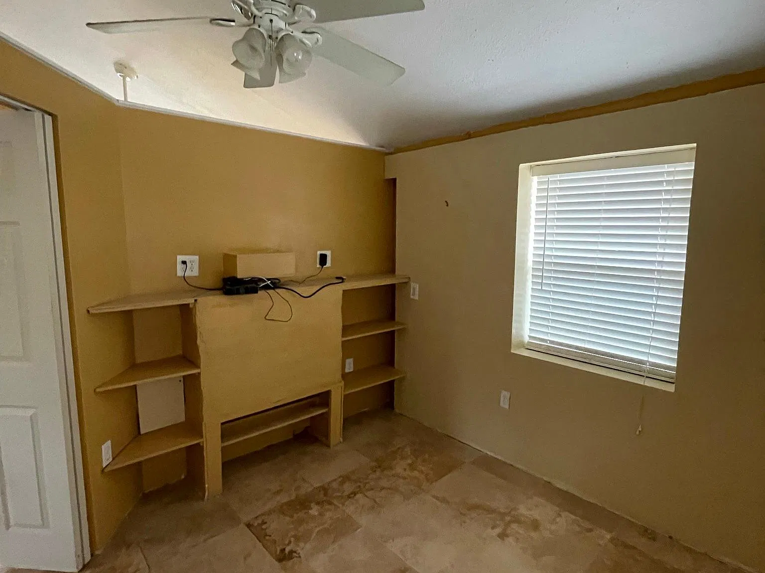 1 bed, 700 sqft, $1,600 — Photo 4