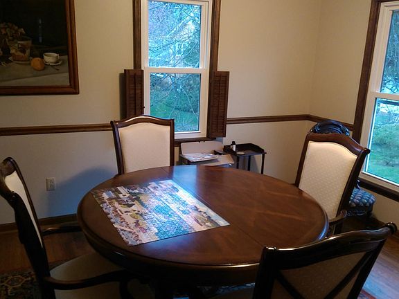 5th image of 1902 Meadowview Cir