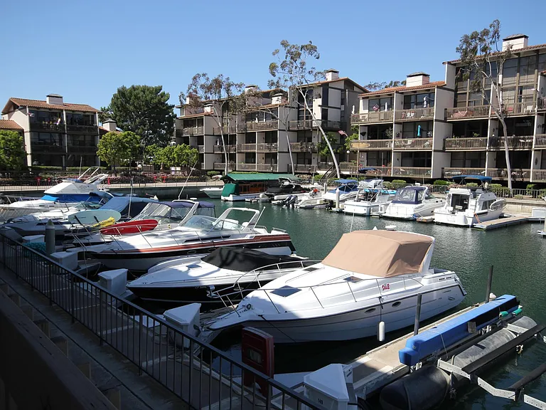 9137 Marina Pacifica Dr N — Photo 3