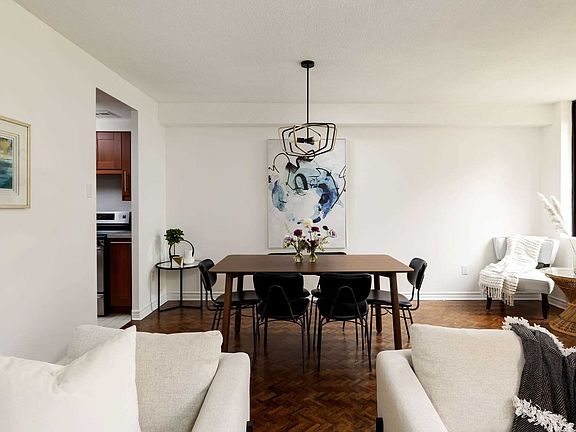 5th image of 30 Glen Elm Ave #305