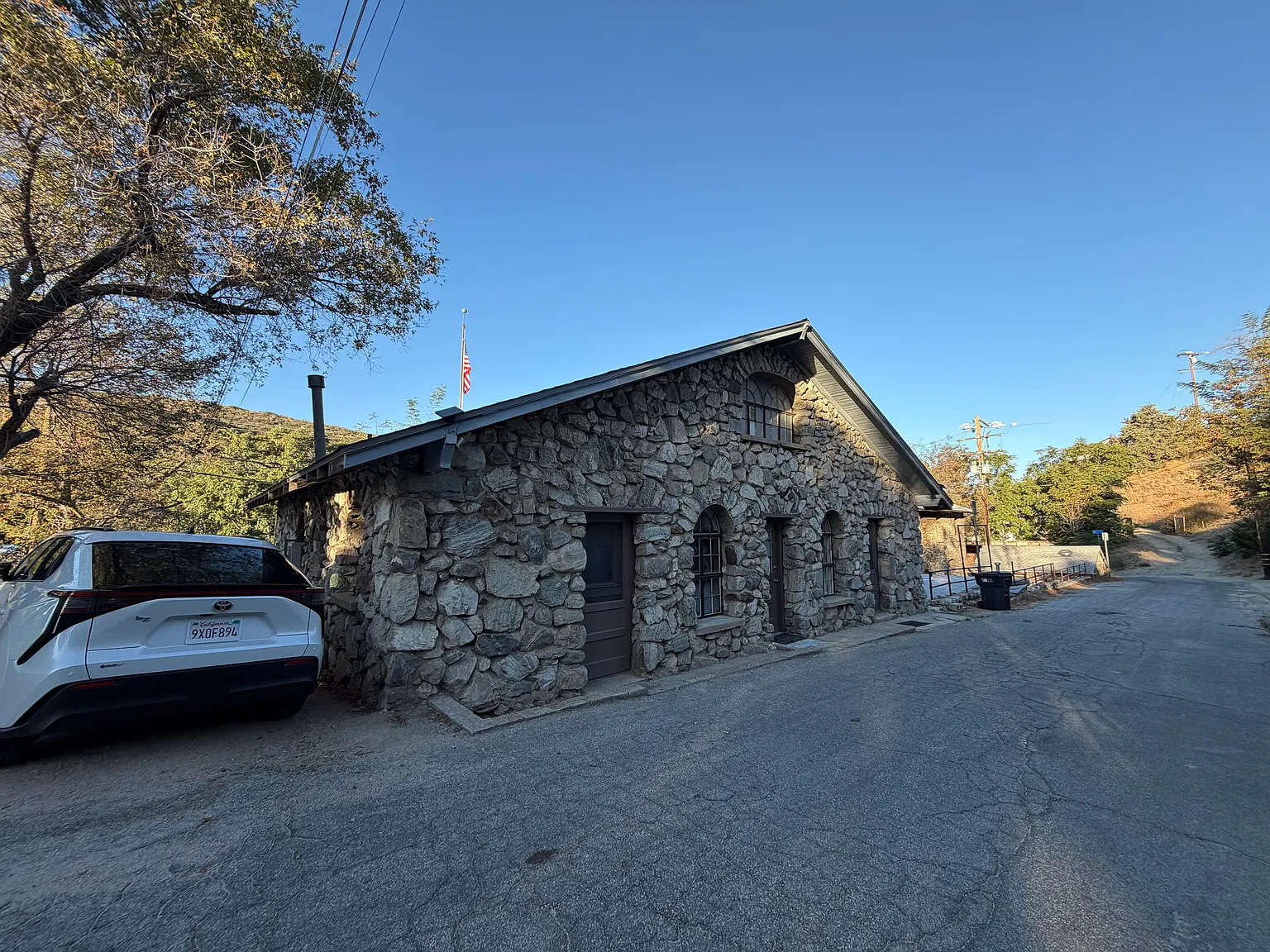 17523 Elizabeth Lake Rd — Photo 2