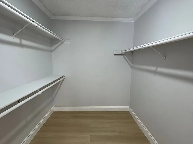 21519 Everett Dr — Photo 11