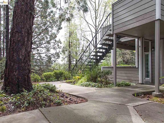 4th image of 520 Canyon Oaks Dr APT B
