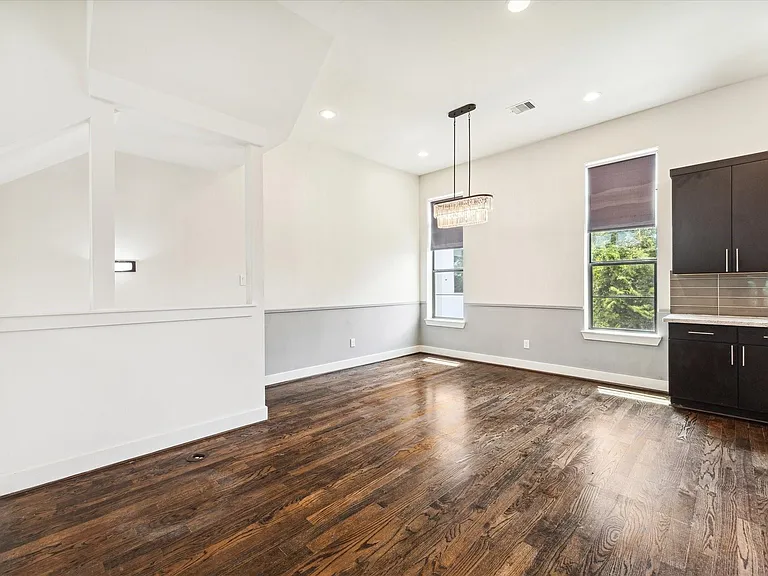 1703 Weber St — Photo 9