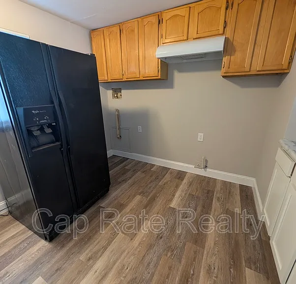 3632 Cushing Dr #B — Photo 5