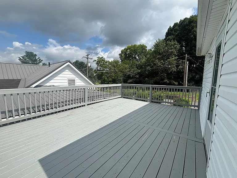 200 Perry St — Photo 22
