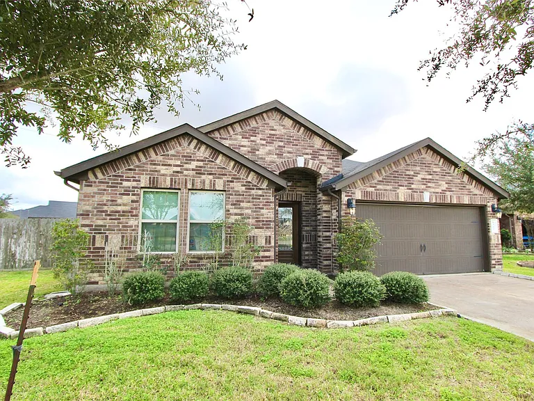1303 Keaton Ct — Photo 21