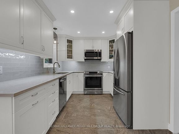 3rd image of 17 Holloway Ln