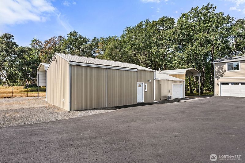 4th image of 17910 Guava Street SW