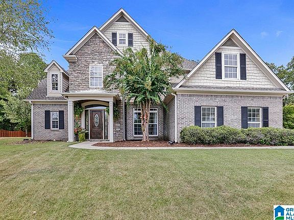2nd image of 204 Creekwood Ct