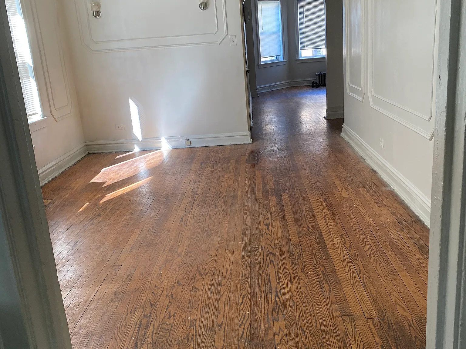 3 bed, 1.5 bath, 1700 sqft, $1,850 — Photo 2