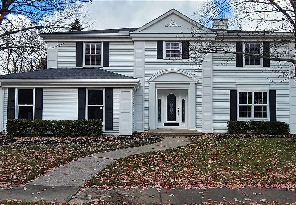 1st image of 135 Hillcrest Ln