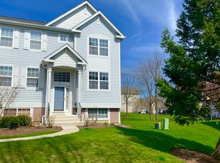 1126 Cambridge Dr, Grayslake, IL 60030