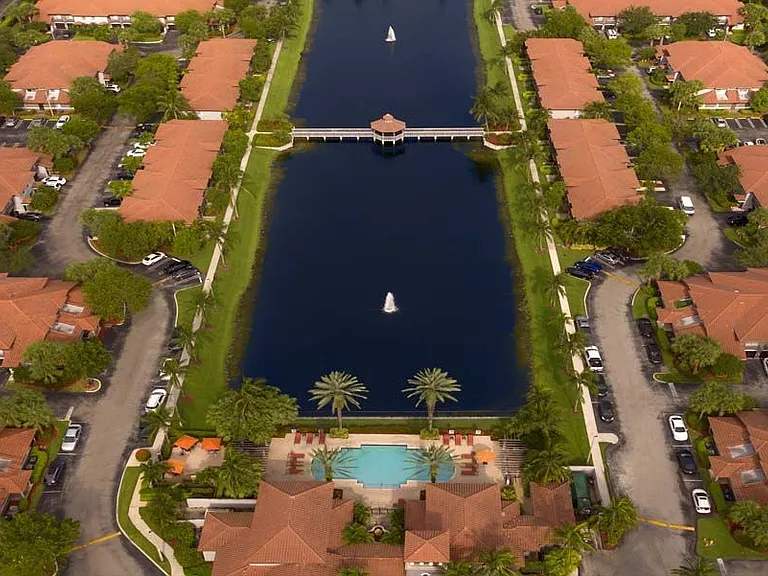 Camden Doral Villas — Photo 16