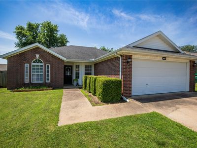 1041 Evergreen St, Centerton, AR, 72719