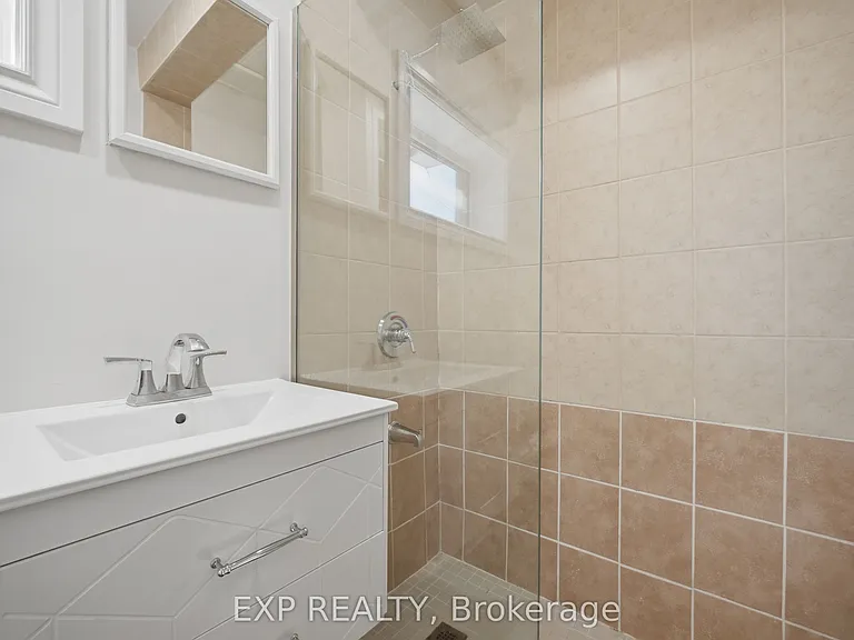1052 Alexandra Ave — Photo 17