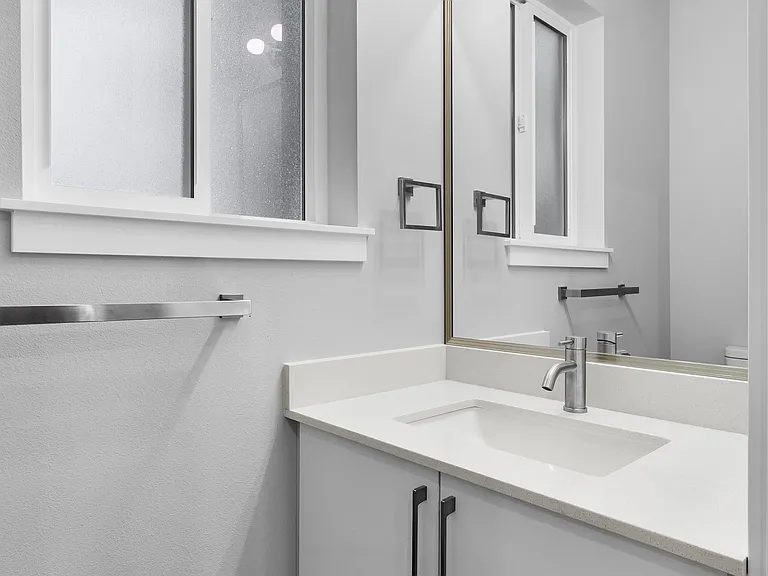 5724 Sterling Ave #106 — Photo 15