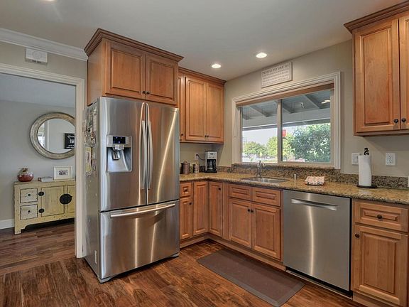 3rd image of 6507 Pajaro Ct