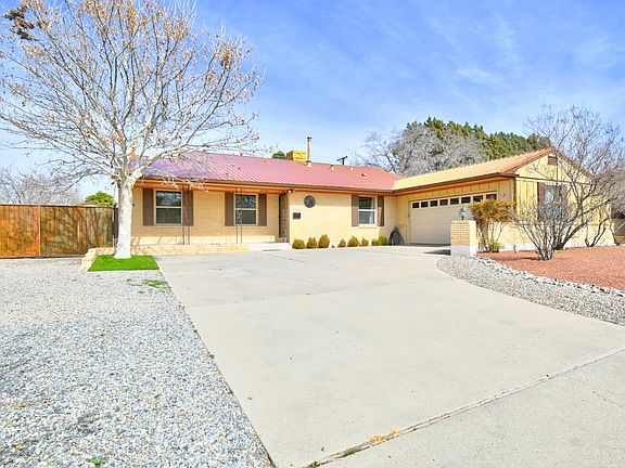 2nd image of 7013 Aztec Rd NE