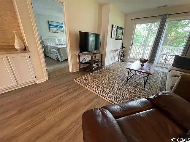 553 White River Dr #13E — Photo 8
