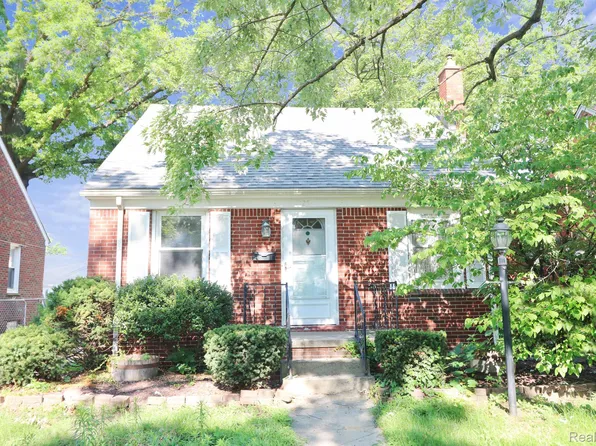 1825 N Denwood St, Dearborn, MI 48128