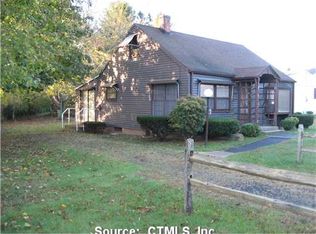 88 Cottage Rd, Madison, CT 06443