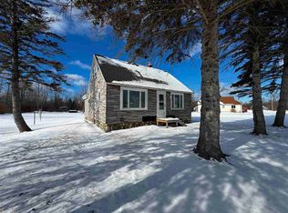 421 Sutherland St, Cheboygan, MI 49721