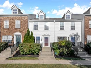 1010 Hartford Village Blvd, Columbus, OH