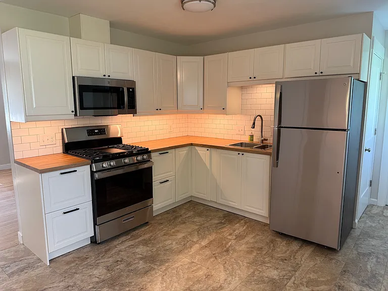 1307 Valiant Dr — Photo 2